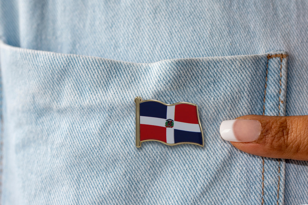 Dominican Republic Flag Enamel Pin For Patriotic & Ceremonial Souvenir