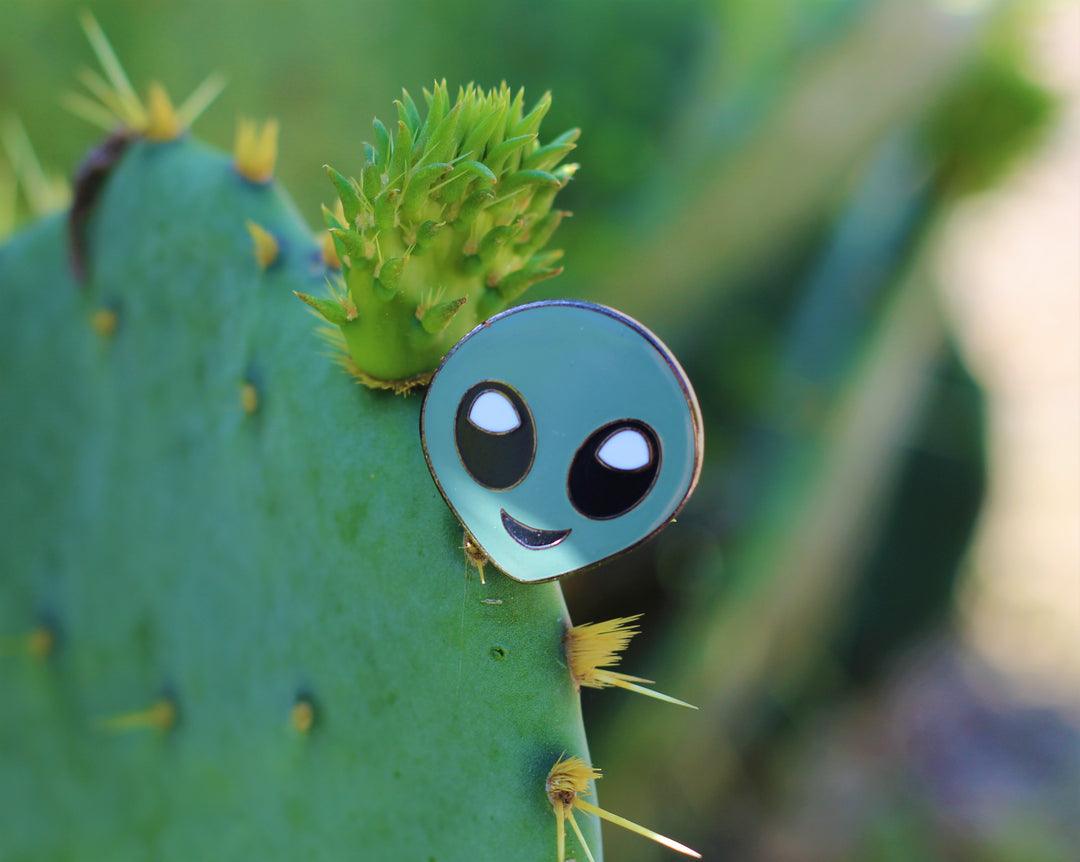 Alien Emoji – Enamel Pin For Your Life