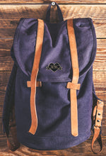 Load image into Gallery viewer, I Heart Las Vegas Enamel Pin – Black &amp; Gold City Pin
